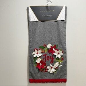 MAX STUDIO Gray Red Christmas Holiday Table Runner Poinsettia 3D Wool Blend